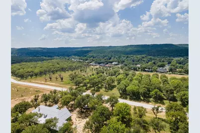 3107 E Landings S, Granbury, TX 76049 - Photo 2