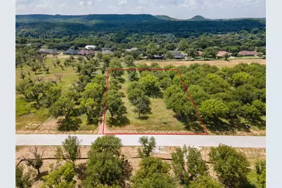 3107 E Landings S, Granbury, TX 76049 - Photo 1