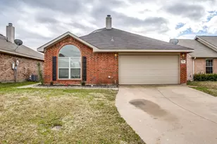 129 Lipan St, Greenville, TX 75402 - Photo 2