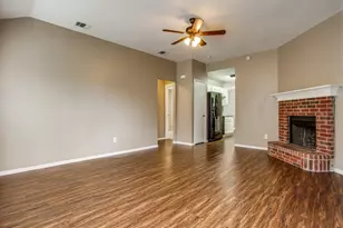 129 Lipan St, Greenville, TX 75402 - Photo 6