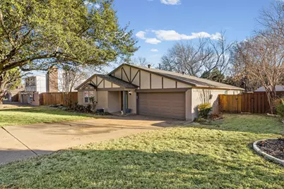 919 Mockingbird Drive, Grapevine, TX 76051 - Photo 2