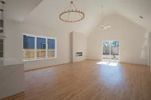 2702 Valentine St, Dallas, TX 75215 - Photo 4