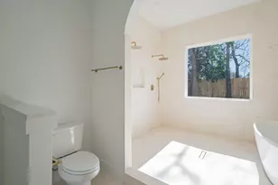 2702 Valentine St, Dallas, TX 75215 - Photo 14