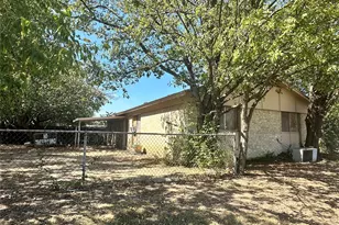 1602 Archery Ln, Garland, TX 75044 - Photo 6