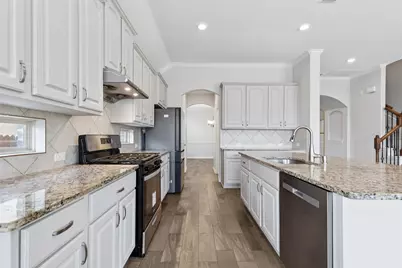 14740 Rocky Face Lane, Fort Worth, TX 76052 - Photo 10