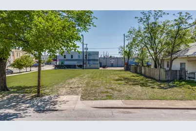 404 Sunset Avenue, Dallas, TX 75208 - Photo 2