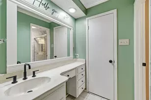 1904 Bay Oaks Ct, Fort Worth, TX 76112 - Photo 34