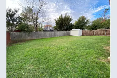 2800 Kempton Drive, Arlington, TX 76001 - Photo 12