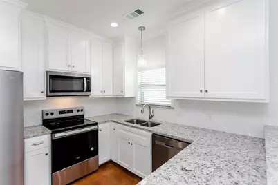 910 W Knox Street #B, Ennis, TX 75119 - Photo 14