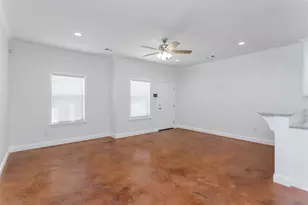 910 W Knox St, Ennis, TX 75119 - Photo 32