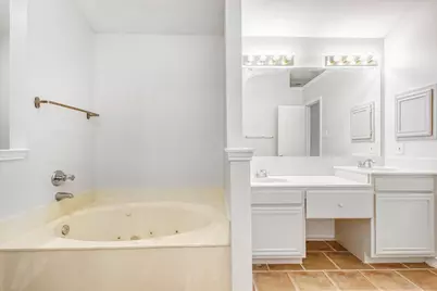 2112 Meadowview Drive, Corinth, TX 76210 - Photo 14