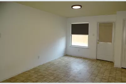 5428 Maverick Drive, Grand Prairie, TX 75052 - Photo 12