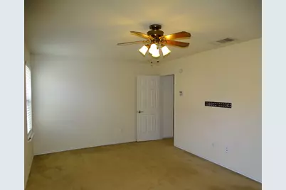 5428 Maverick Drive, Grand Prairie, TX 75052 - Photo 14