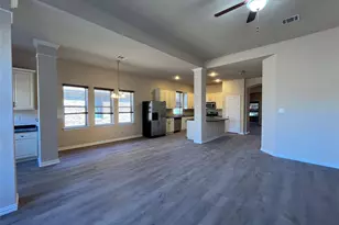 1409 Toucan Dr, Little Elm, TX 75068 - Photo 2