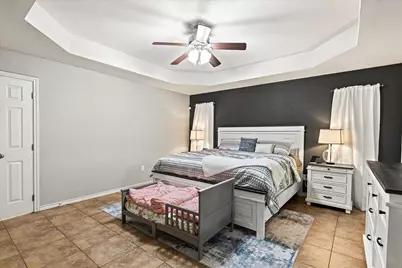 1609 Cheyenne Trail, Granbury, TX 76048 - Photo 14