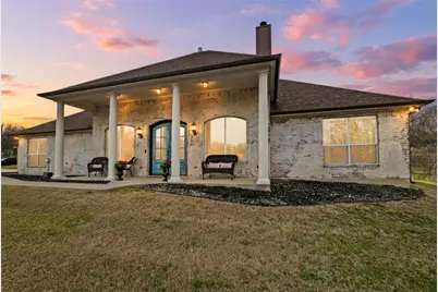 128 E Remuda Court, Fort Worth, TX 76108 - Photo 2