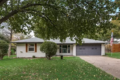611 Ray Andra Drive, DeSoto, TX 75115 - Photo 1
