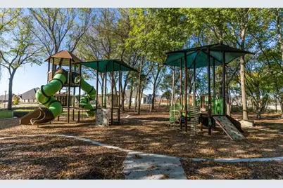 2068 Cuellar Way, Van Alstyne, TX 75495 - Photo 8