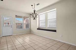 2517 Early Bird Dr, Arlington, TX 76001 - Photo 12