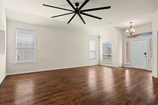 2517 Early Bird Dr, Arlington, TX 76001 - Photo 4