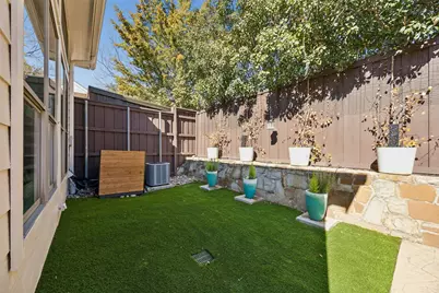 2550 Wedglea Drive, Dallas, TX 75211 - Photo 22