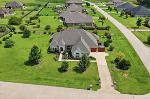 100 Lilyfield Dr, Lucas, TX 75002 - Photo 2