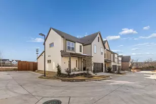 9356 Charlie Ln, Dallas, TX 75238 - Photo 4