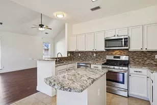2505 Lakeshore Dr, Flower Mound, TX 75028 - Photo 2