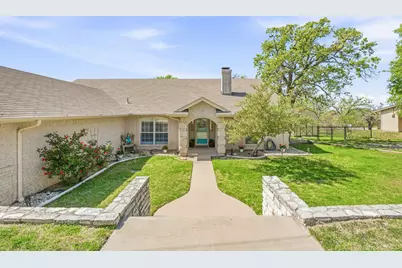 2700 Solar Court, Granbury, TX 76049 - Photo 2