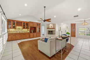 2700 Solar Ct, Granbury, TX 76049 - Photo 8