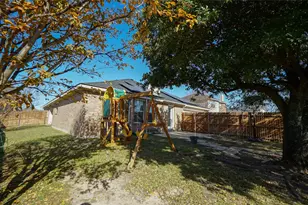 620 Azalea, Glenn Heights, TX 75154 - Photo 24