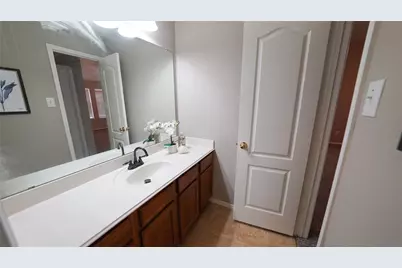 620 Azalea, Glenn Heights, TX 75154 - Photo 10