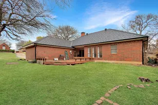 717 Ashley Dr, Hurst, TX 76054 - Photo 14