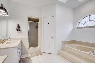 717 Ashley Drive, Hurst, TX 76054 - Photo 10