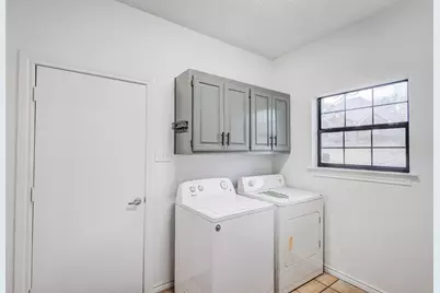 717 Ashley Drive, Hurst, TX 76054 - Photo 8