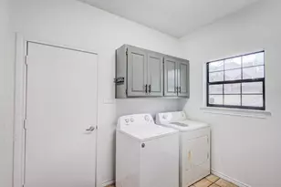 717 Ashley Dr, Hurst, TX 76054 - Photo 8