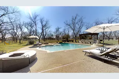 8810 S Hampton Drive, Granbury, TX 76049 - Photo 26