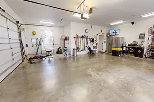 8810 S Hampton Dr, Granbury, TX 76049 - Photo 22