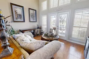 8810 S Hampton Dr, Granbury, TX 76049 - Photo 6