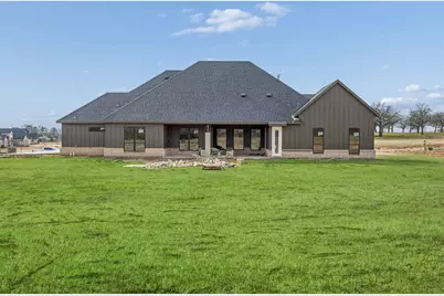 105 Desperado Way, Weatherford, TX 76088 - Photo 36