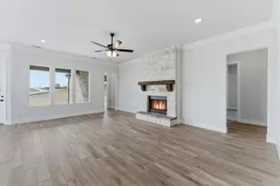 814 Valley Ridge Rd, Van Alstyne, TX 75495 - Photo 12