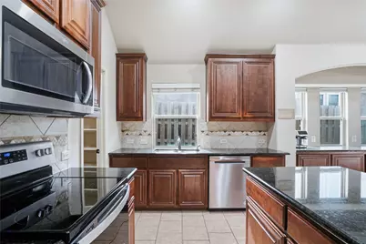 803 Lakeview Drive, Alvarado, TX 76009 - Photo 10