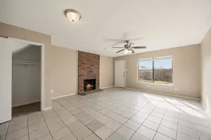 1006 Bland Dr, Arlington, TX 76010 - Photo 6