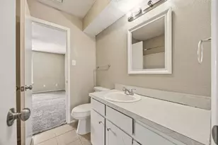 1006 Bland Dr, Arlington, TX 76010 - Photo 16