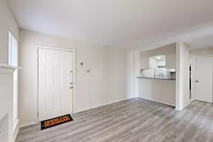 9520 Royal Ln, Dallas, TX 75243 - Photo 2