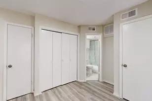 9520 Royal Ln, Dallas, TX 75243 - Photo 6