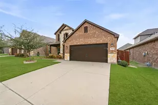 5649 Salt Springs Dr, Fort Worth, TX 76179 - Photo 2
