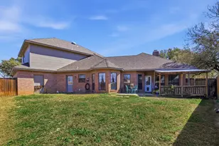 2307 William Cir, Ennis, TX 75119 - Photo 32