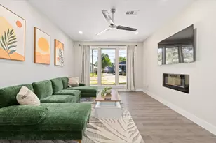 2021 Leath St, Dallas, TX 75212 - Photo 2