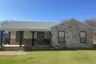 617 E 5th St, Ferris, TX 75125 - Photo 2